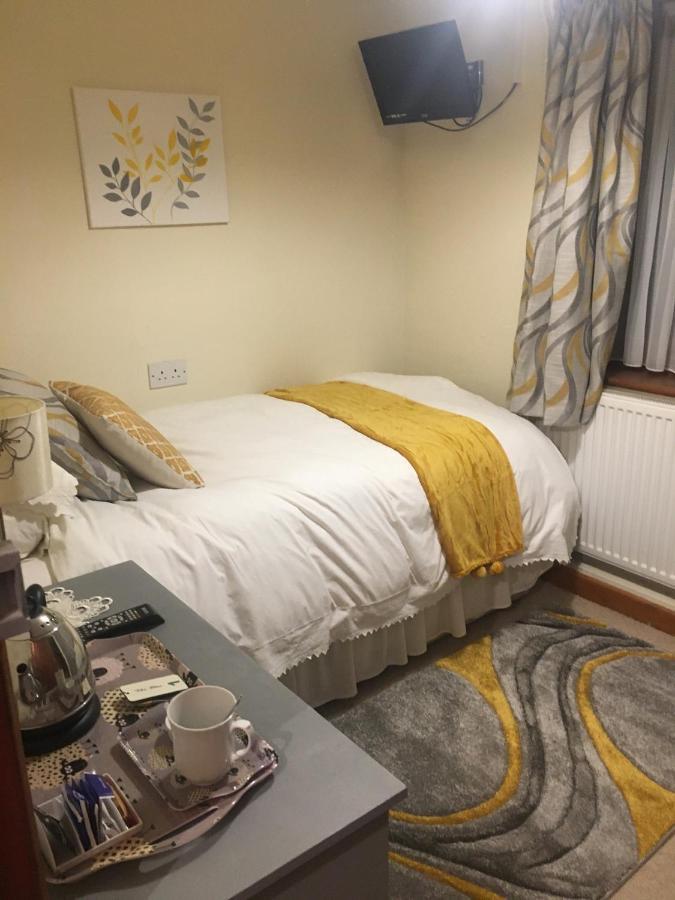The Elms Bed & Breakfast East Harling Bagian luar foto