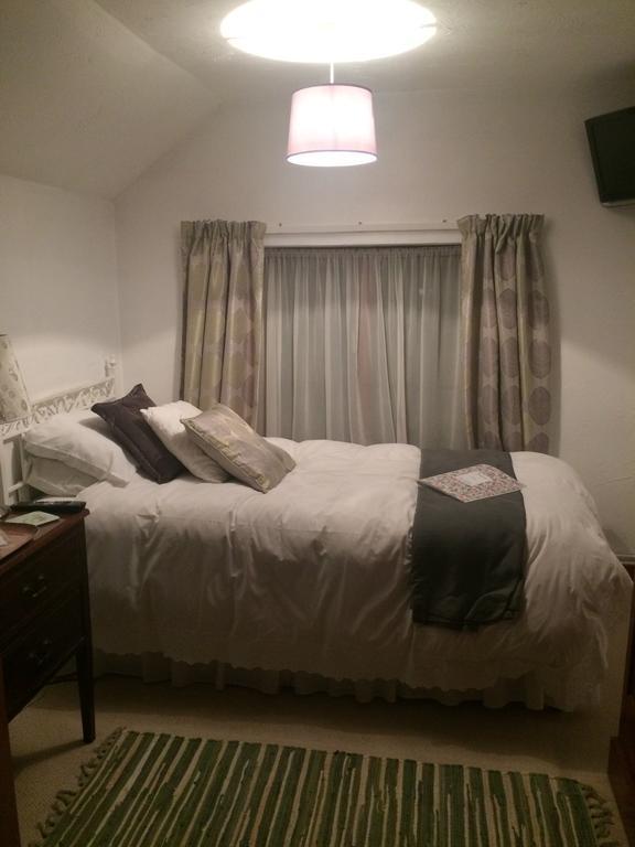 The Elms Bed & Breakfast East Harling Bagian luar foto